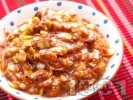 Рецепта Зимна салата с от печени червени чушки, доматено пюре и праз лук